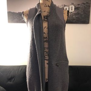 SHAE Sweater Vest in S/P